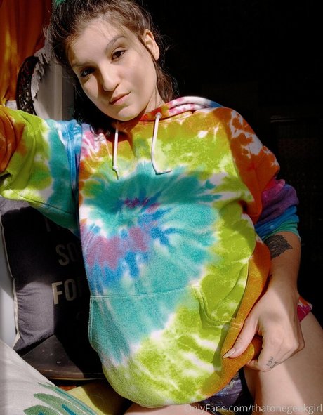 thatonegeekgirl adult model pics