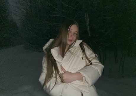 lucylaistner star sex photo