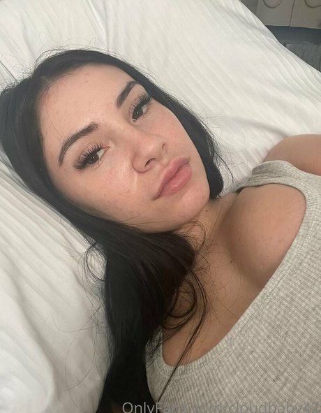 cloudbaby42 star naked picture