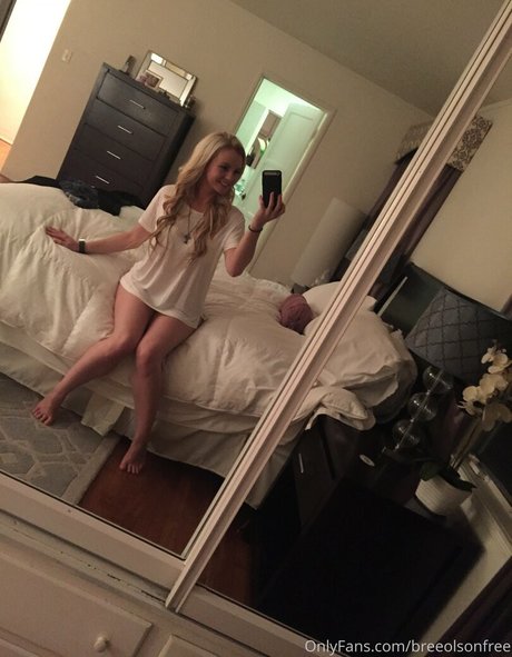 breeolsonfree model pic