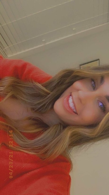 petite skinny onlyfans top image