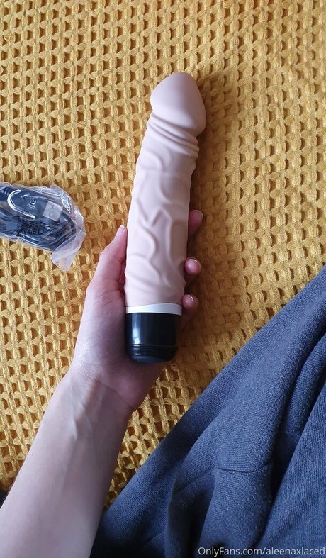 Aleenaxlaced Profile pic