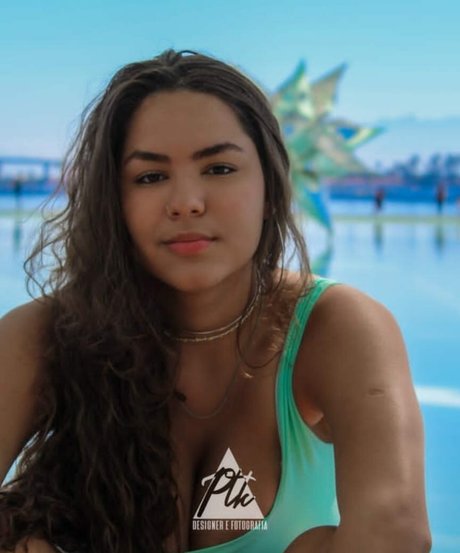 Alice M nudes model pic