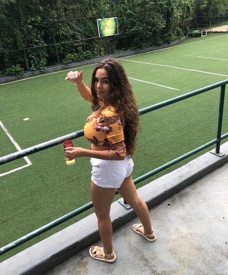 Alice M sex model galleries