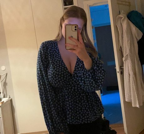 Stina pornstar pretty images