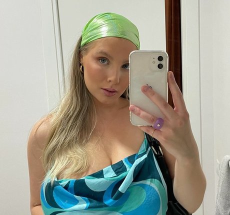 Stina star nude photo