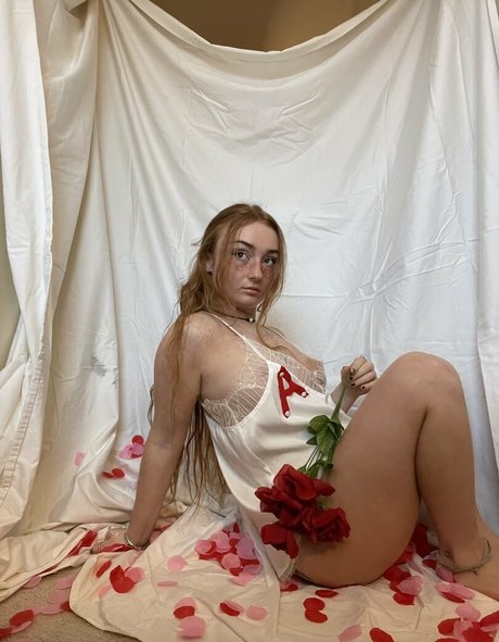 Redheadbbb exclusive model pic