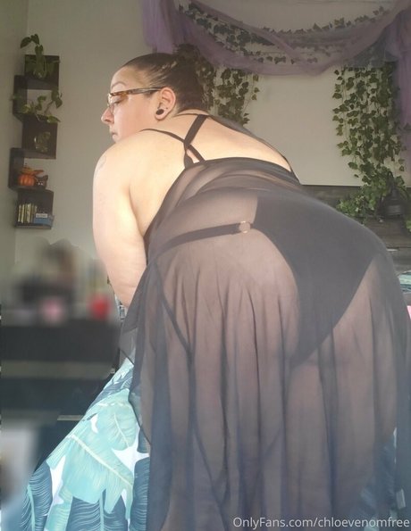 chloevenomfree model sexy galleries