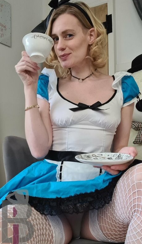 belle lou top star image