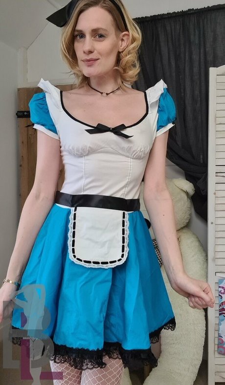 belle lou nude model gallery