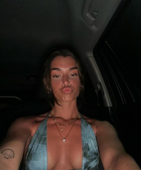 Schlenker Sisters sexy actress galleries