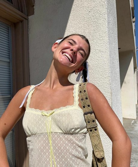 Schlenker Sisters star images