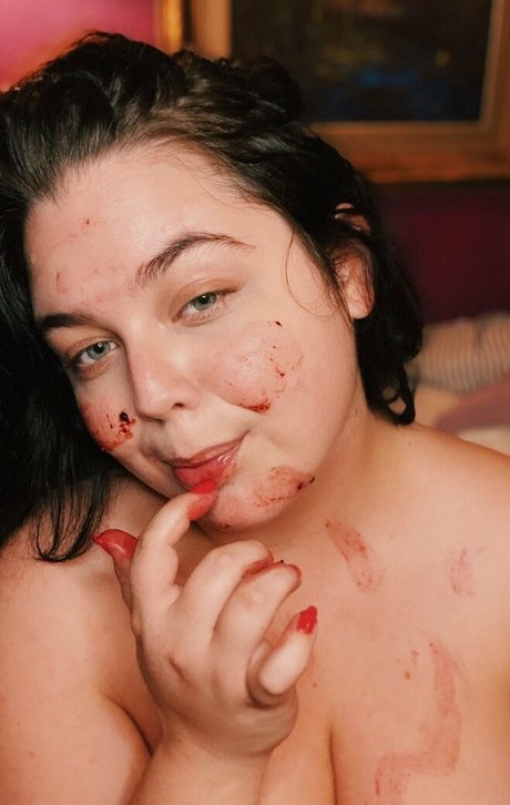 honeybuntv sexy actress picture