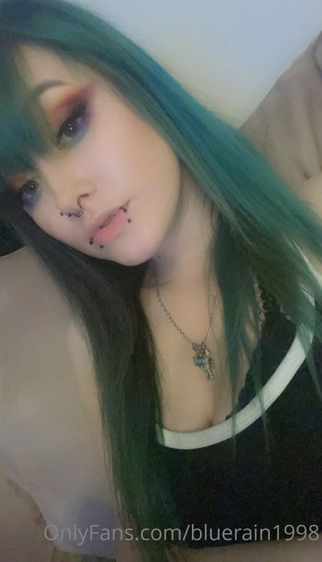 bluerain1998 model xxx picture