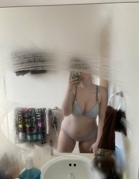 nikoletlarie pornstar art archive