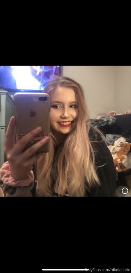 nikoletlarie free model pictures