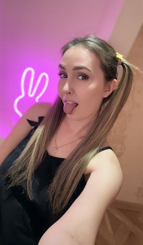 AlinaRai model nudes archive