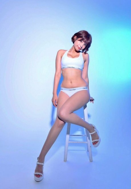 Fujii Mary pretty pornstar picture