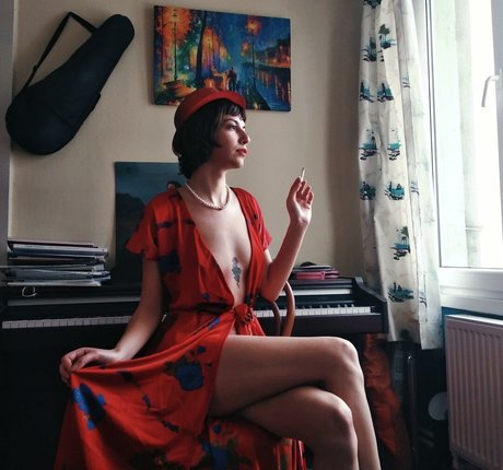 Busra cabuk naked model pictures