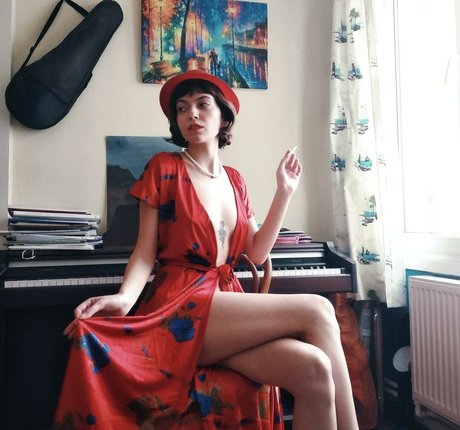 Busra cabuk model nudes gallery