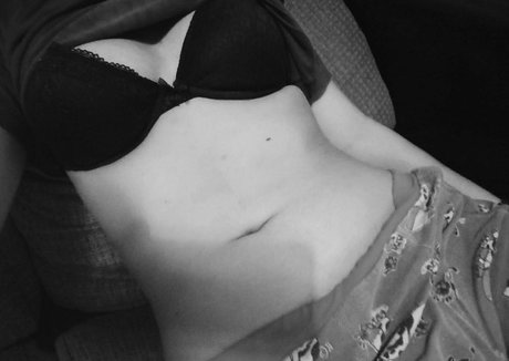 bzbckup nice actress photo