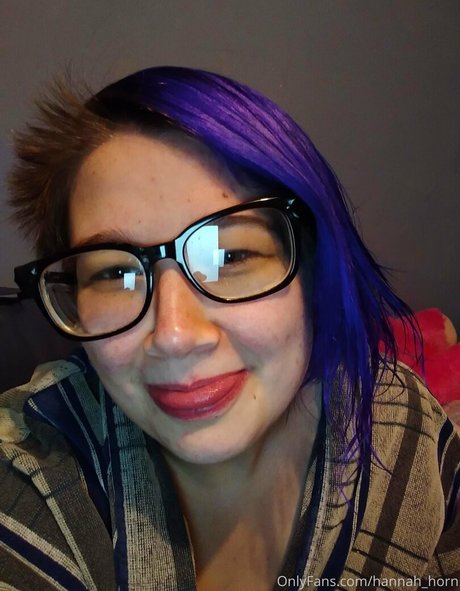 hannah horn model pretty image