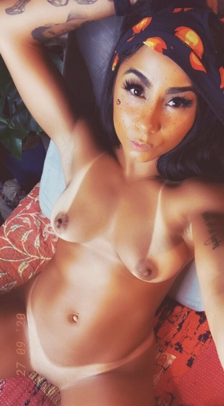 jizzgooglezmfc hot model img