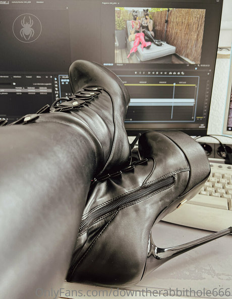 downtherabbithole666 model adult gallery