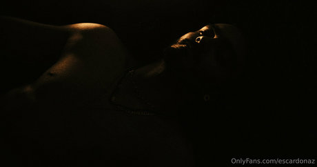 escardonaz model hot photos