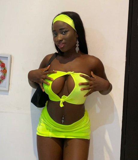 smiley black doll model free pic