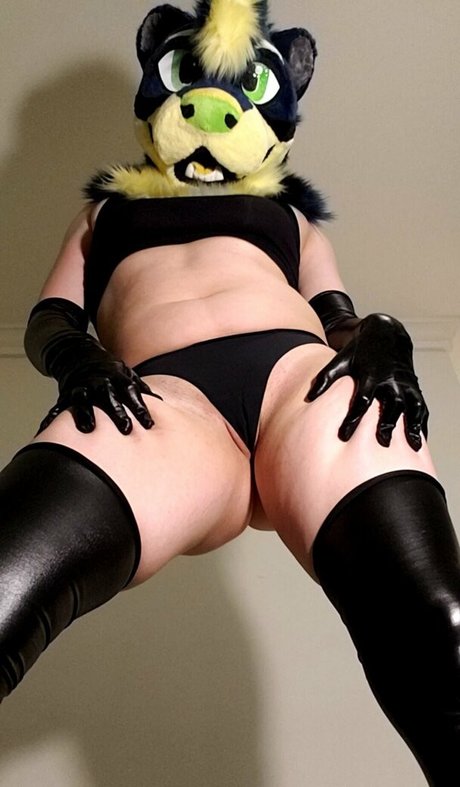 otterknots xxx model pics