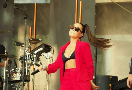 Anna Abreu model naked pictures