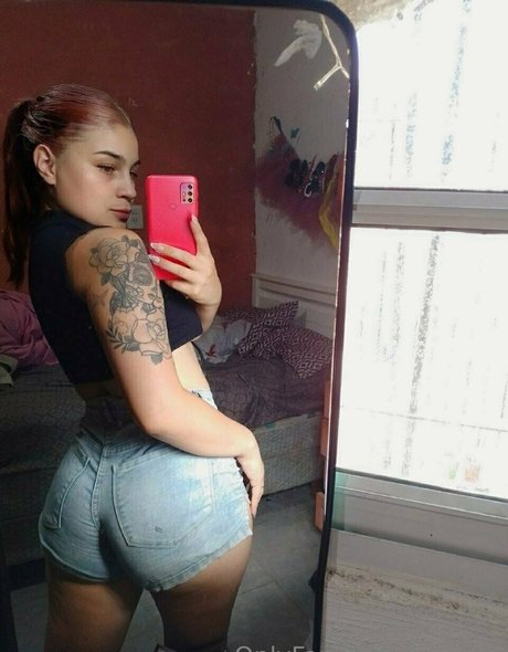 val rtn star adult photo