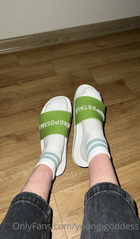 YoungGoddess nice actress photos