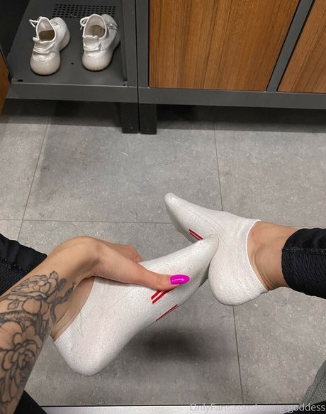 YoungGoddess hd actress picture