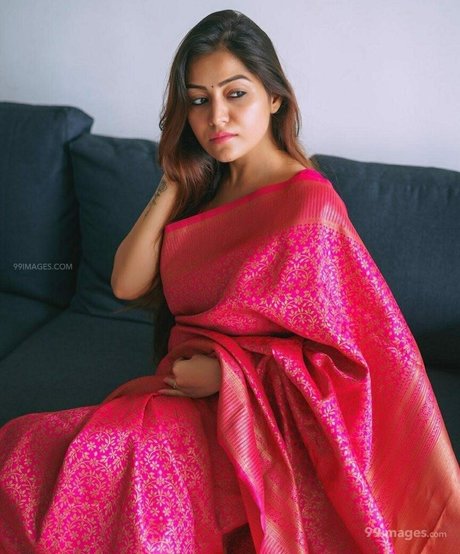 Simran Kaur Hundal model sexy photo