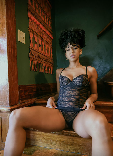 Victoria Esteve model naked galleries