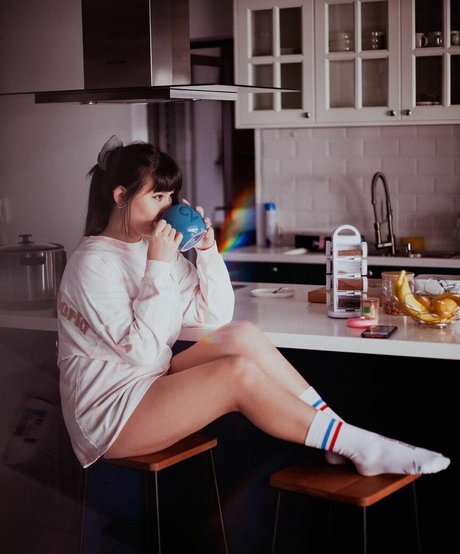 Thais Matsufugi erotic pornstar pics