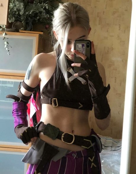 Opshi model nudes photos