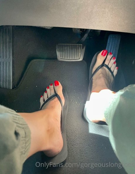 gorgeouslongtoes model erotic img