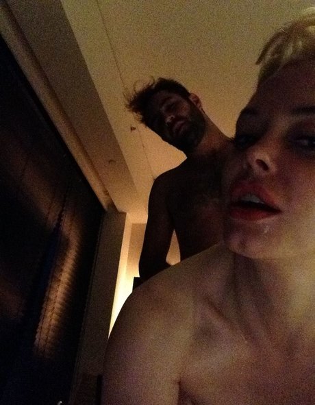 Rose Mcgowan hd star photos