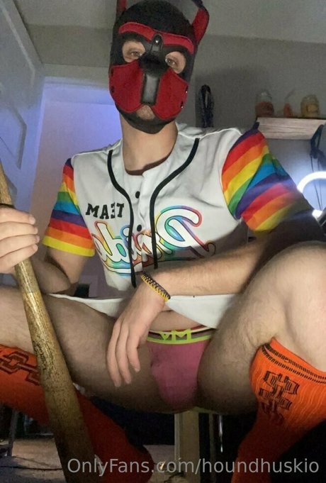 houndhuskio sexy pornstar pictures