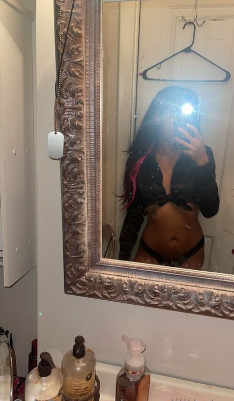 queenlilithstar hot actress galleries