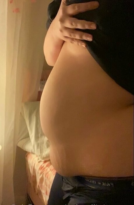 aphroditetummy pornstar picture