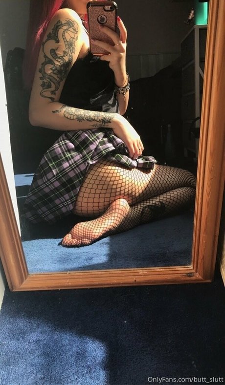 butt slutt star nude pics