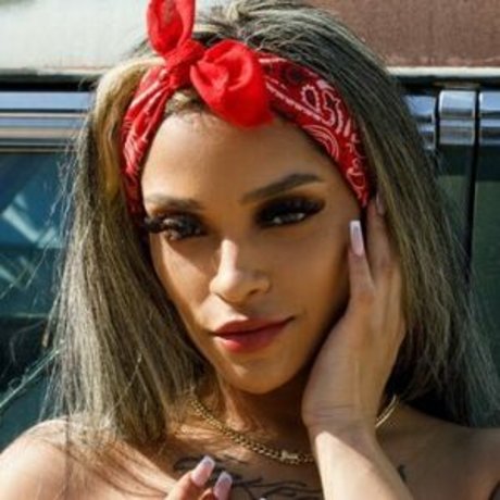 Londyn Chanel xxx actress pics