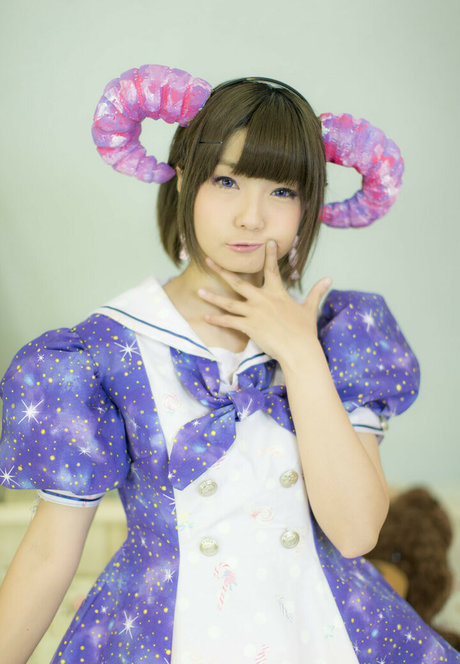 ayame apricot top model pics