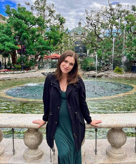 Eliza Taylor pornographic model image