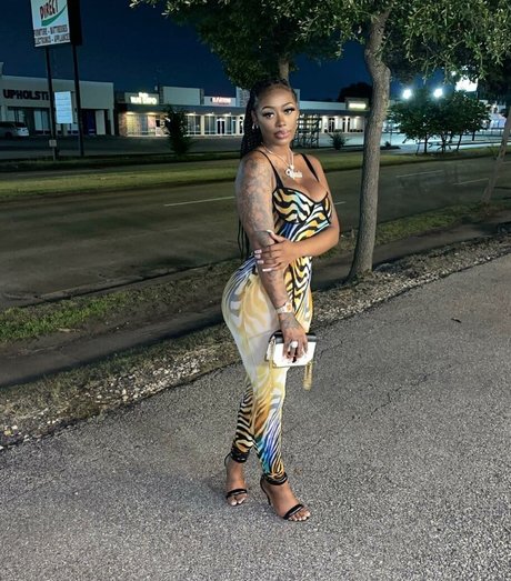 NonnieBaby free pornstar image