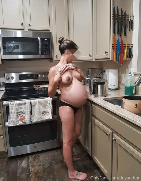 tinyandtan pornstar beautiful picture